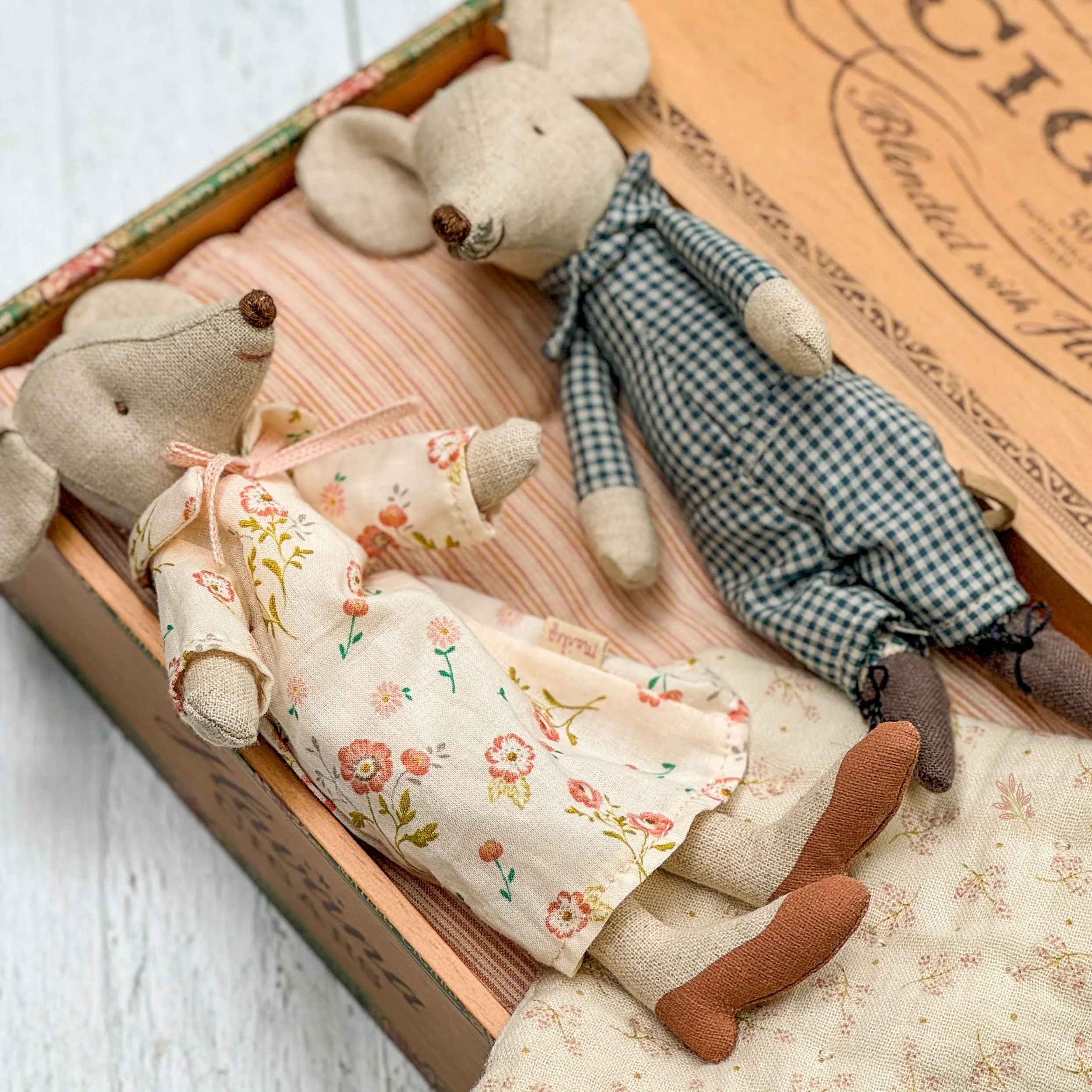 Grandma & Grandpa Mice in Cigarbox - Maileg Mice