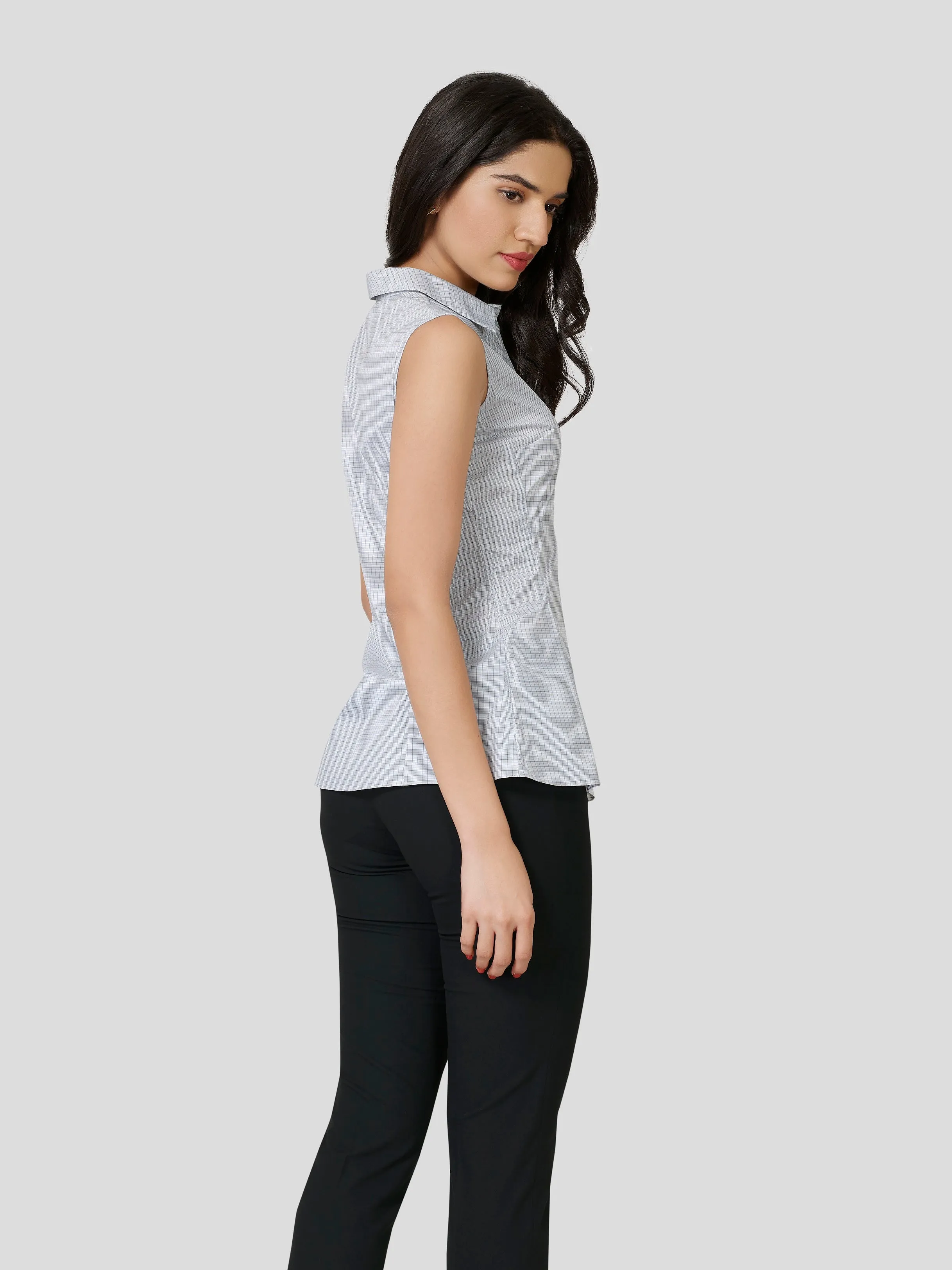 Immaculate Flair & Fit Sleeveless Shirt
